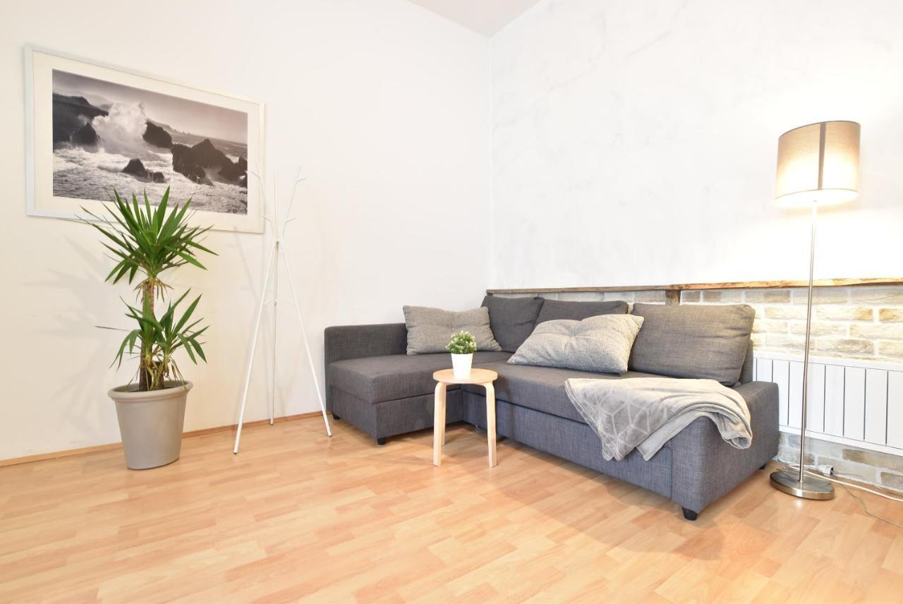 Big Place In City Center With Parking Инсбрук Экстерьер фото