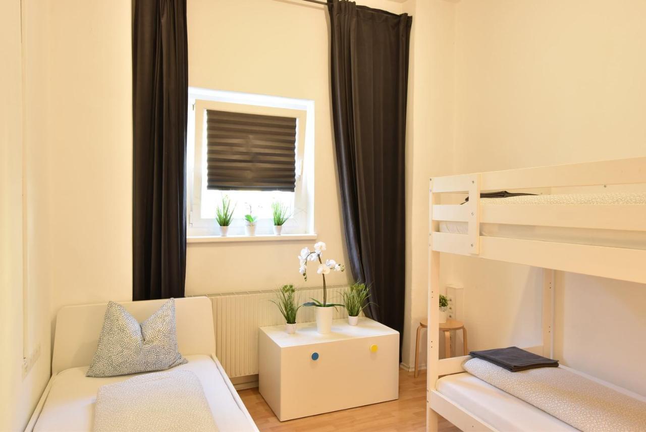 Big Place In City Center With Parking Инсбрук Экстерьер фото